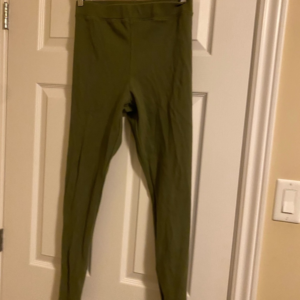Assorted pants - Picture 7 of 13